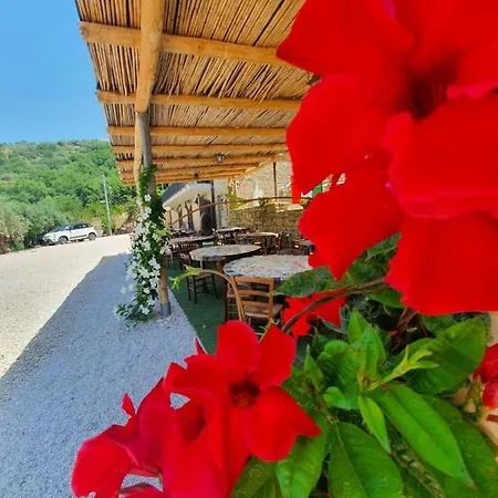 Dimora Dei Cardinali